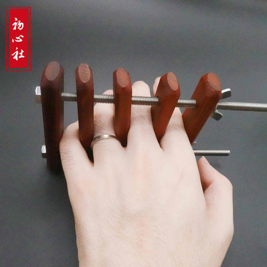 Finger Restraints