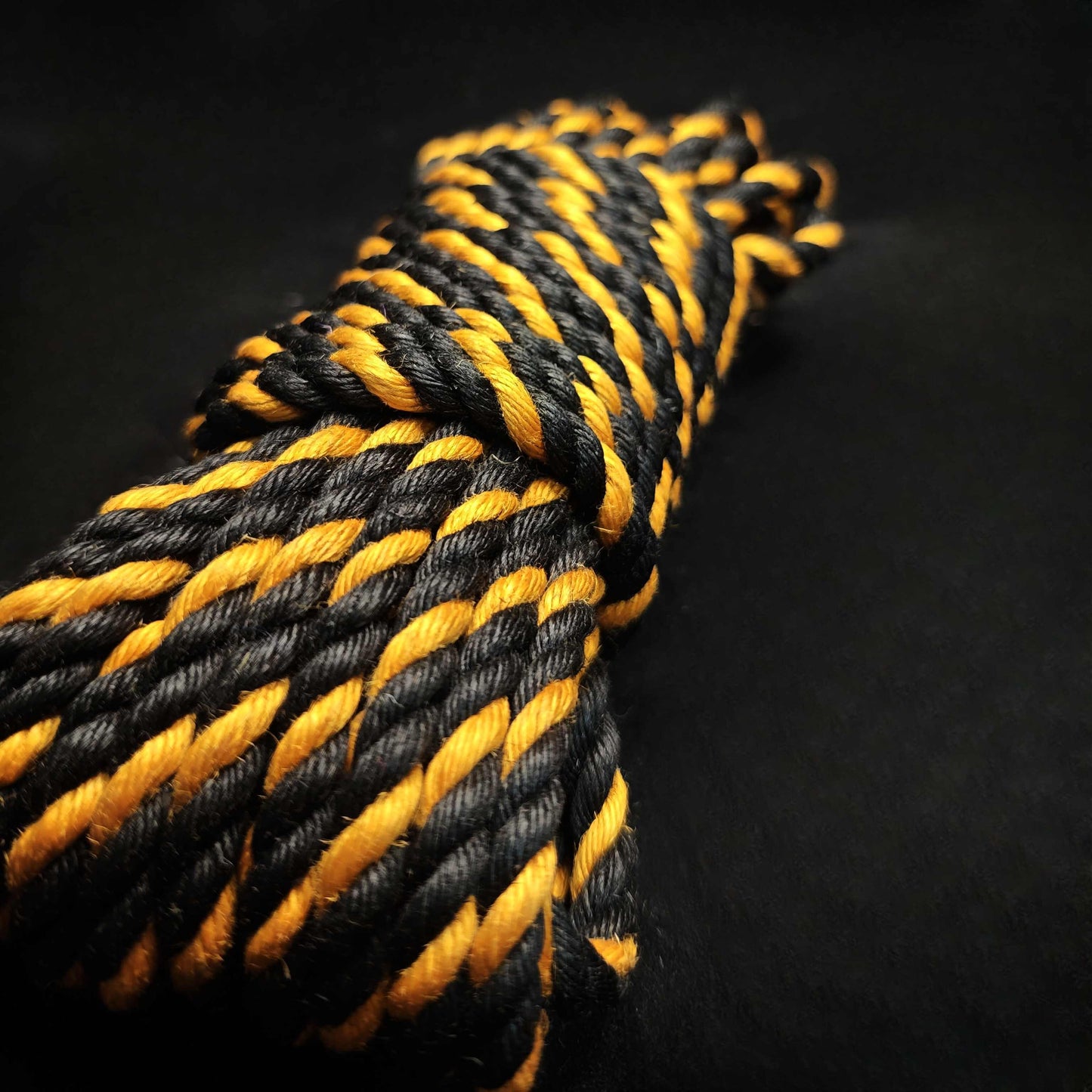 Shibari Rope-Jute Rope-Bumblebee – Shoshinsha